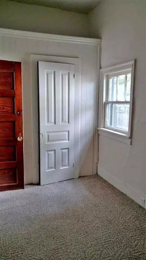318 Johnson, Jackson, MI 49203 photo 13