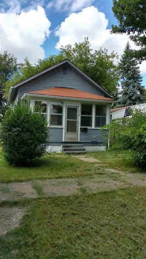 318 Johnson, Jackson, MI 49203 photo 3