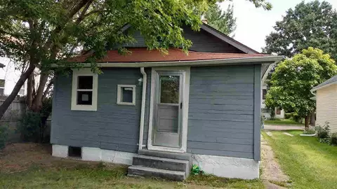 318 Johnson, Jackson, MI 49203 photo 5