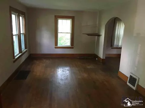 216 E Grv, Monroe, MI 48162 photo 6