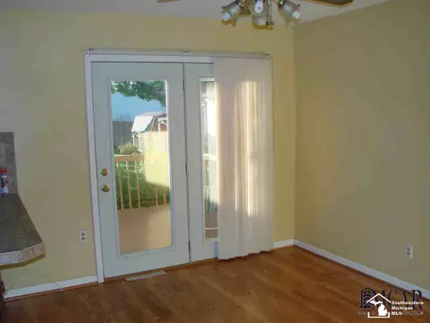 610 Toll, Monroe, MI 48162 photo 7