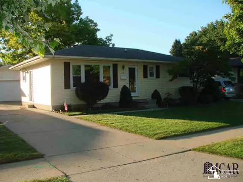 610 Toll, Monroe, MI 48162 photo 2