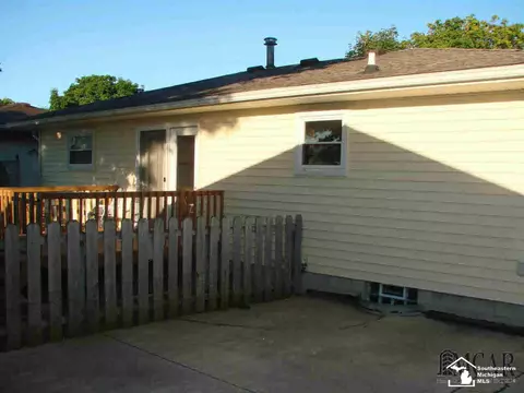 610 Toll, Monroe, MI 48162 photo 13