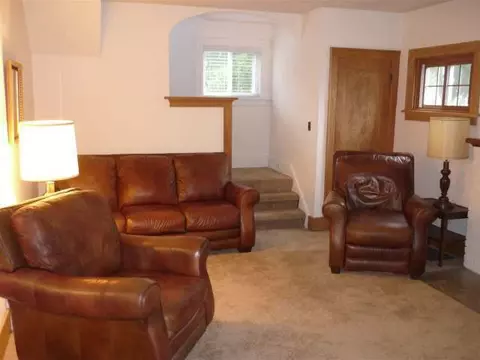 902 Union, Jackson, MI 49203 photo 4
