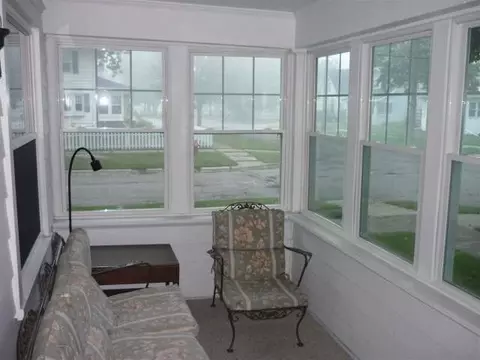 902 Union, Jackson, MI 49203 photo 3