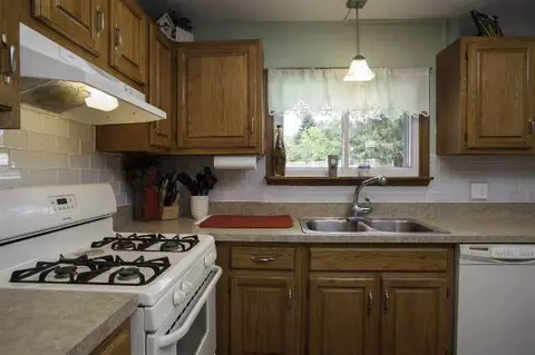 1086 Westfield, Jackson, MI 49203 photo 18
