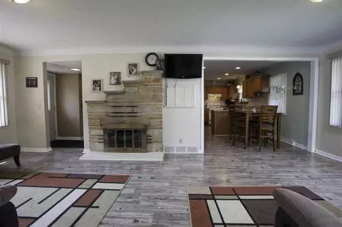1086 Westfield, Jackson, MI 49203 photo 14