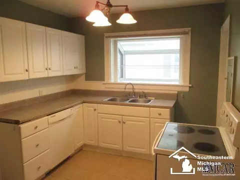 138 E Seventh, Monroe, MI 48161 photo 6