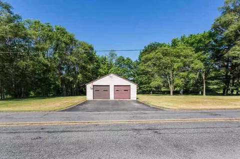 4517 Donnely, Jackson, MI 49201 photo 3