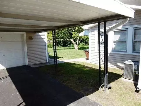 2418 Dawn, Jackson, MI 49203 photo 3