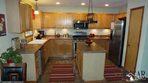 1099 Eagle, Temperance, MI 48182 photo 12