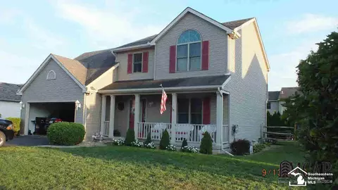 1099 Eagle, Temperance, MI 48182 photo 2