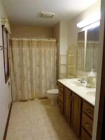 8050 Pomeroy, Parma, MI 49269 photo 9