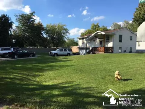 15071 Norway, Monroe, MI 48161 photo 2