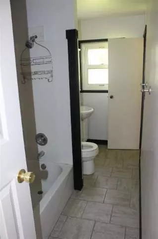 204 Lark, Jackson, MI 49202 photo 6