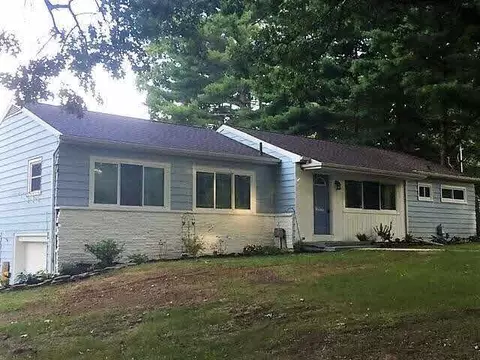 4712 S Draper, Jackson, MI 49203 photo 1
