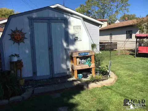 1313 Maple, Monroe, MI 48162 photo 4