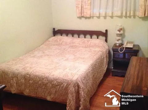 221 Richards, Monroe, MI 48162 photo 8