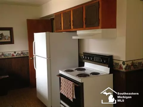 221 Richards, Monroe, MI 48162 photo 2