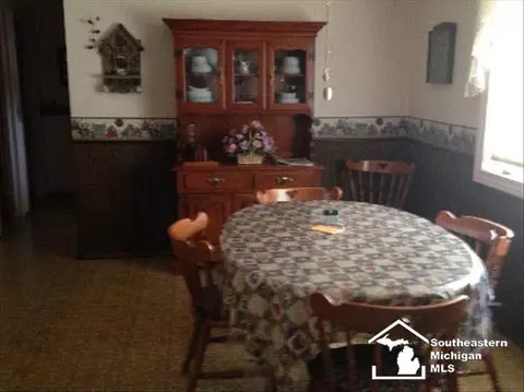 221 Richards, Monroe, MI 48162 photo 6