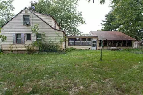 2306 Dover, Jackson, MI 49202 photo 4