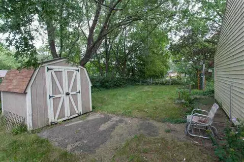 2306 Dover, Jackson, MI 49202 photo 8