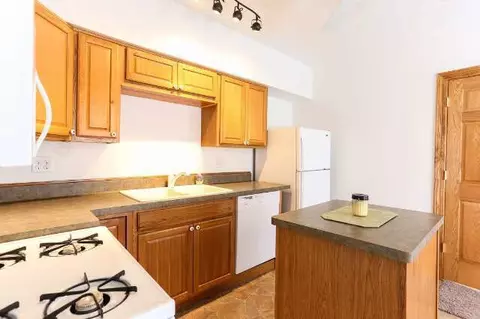 215 S Sutton, Jackson, MI 49201 photo 3