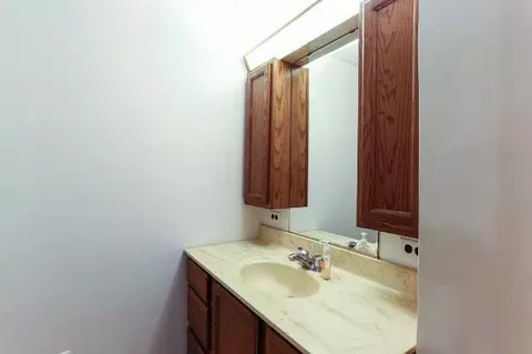 215 S Sutton, Jackson, MI 49201 photo 8