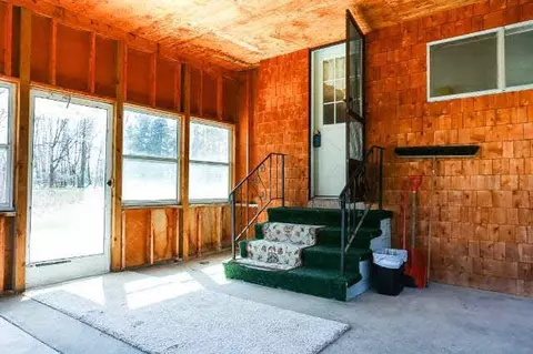 215 S Sutton, Jackson, MI 49201 photo 15