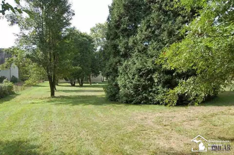 1760 Center, Temperance, MI 48182 photo 8