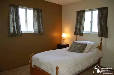 1760 Center, Temperance, MI 48182 photo 19