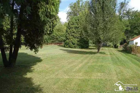 1760 Center, Temperance, MI 48182 photo 6