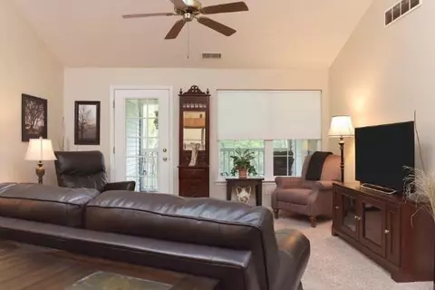 916 Oakbrook, Jackson, MI 49203 photo 7