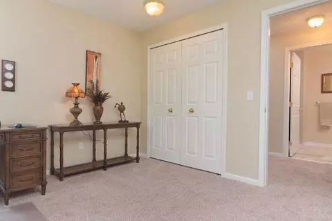 916 Oakbrook, Jackson, MI 49203 photo 17