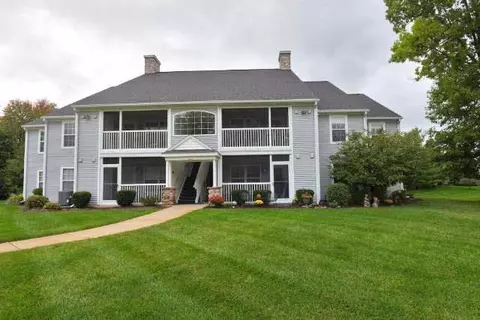 916 Oakbrook, Jackson, MI 49203 photo 1