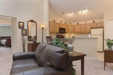 916 Oakbrook, Jackson, MI 49203 photo 4