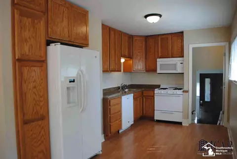 534 Bentley, Monroe, MI 48162 photo 2