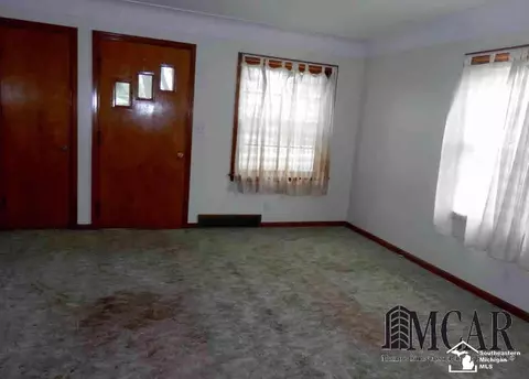 476 N Roessler, Monroe, MI 48162 photo 2
