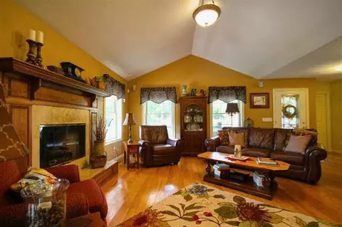 8001 Wellman, Parma, MI 49269 photo 10