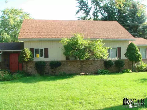 3255 Lakeview, Monroe, MI 48162 photo 2