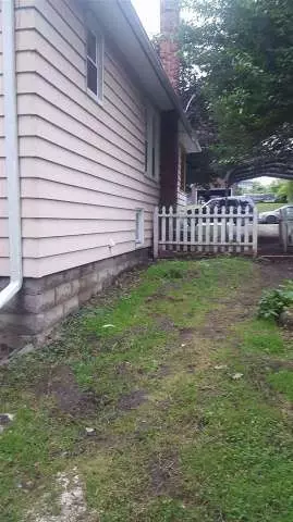 223 Watts, Jackson, MI 49203 photo 2