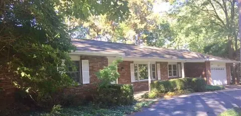 3020 Warwick, Jackson, MI 49203 photo 2