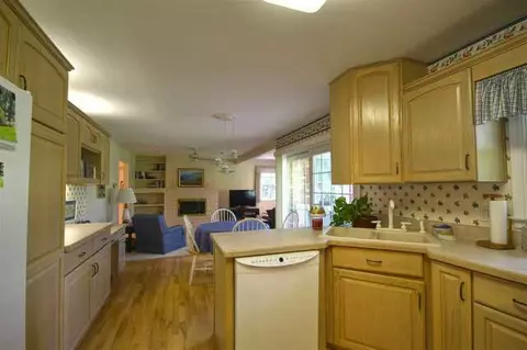 3020 Warwick, Jackson, MI 49203 photo 20