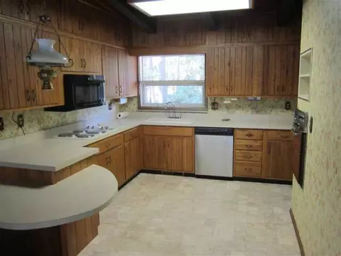 3941 Kathmar, Jackson, MI 49203 photo 7