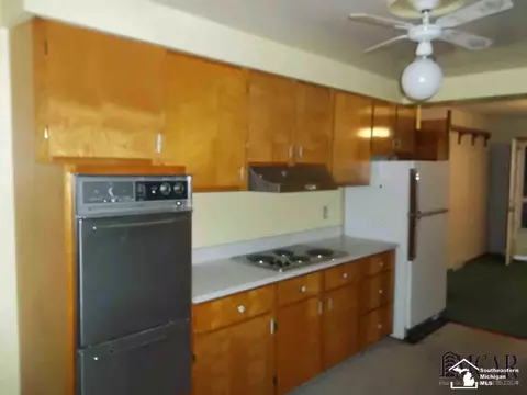 12766 Sweitzer, Carleton, MI 48117 photo 3