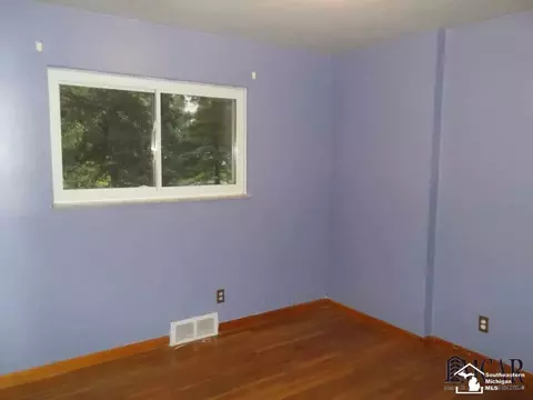 12766 Sweitzer, Carleton, MI 48117 photo 7