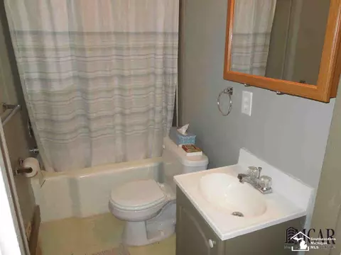 8237 Lewis, Temperance, MI 48182 photo 8