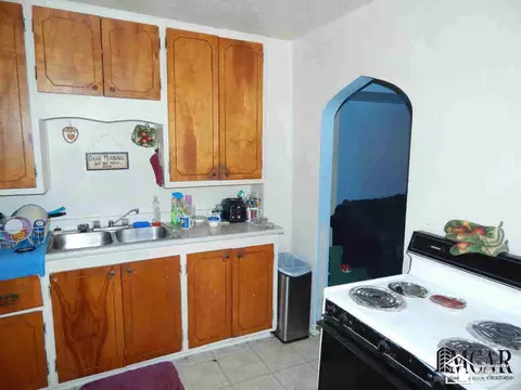 654 Washington, Temperance, MI 48182 photo 4