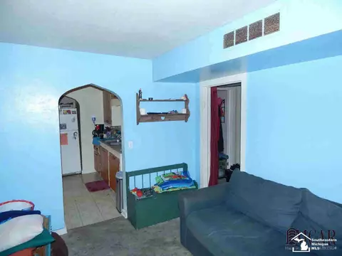 654 Washington, Temperance, MI 48182 photo 5