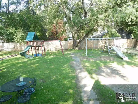 654 Washington, Temperance, MI 48182 photo 12